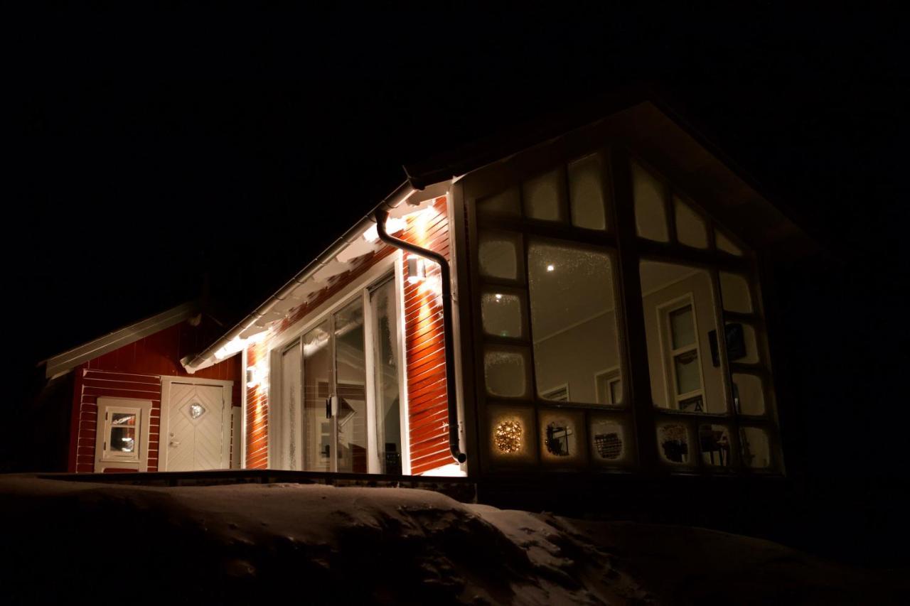 Kjosen Lodge, Lyngen. Lyngseidet Exterior photo